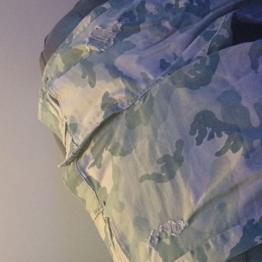 Women camo jeans
